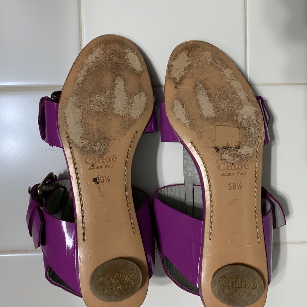 Chloe Purple Patent Leather gold buckle sandals. - Picture 3 of 4
